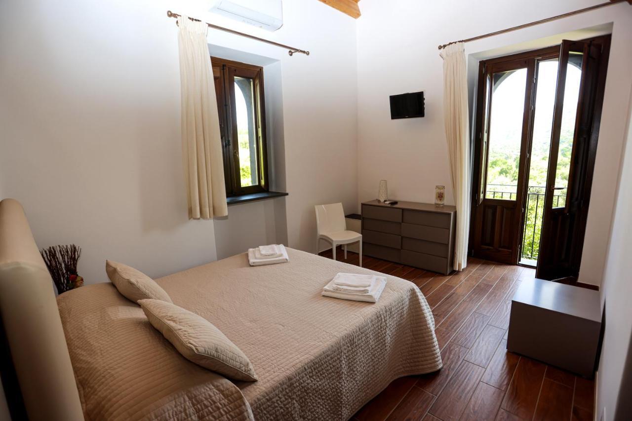 Hotel La Porta Delle Gole Motta Camastra Zewnętrze zdjęcie