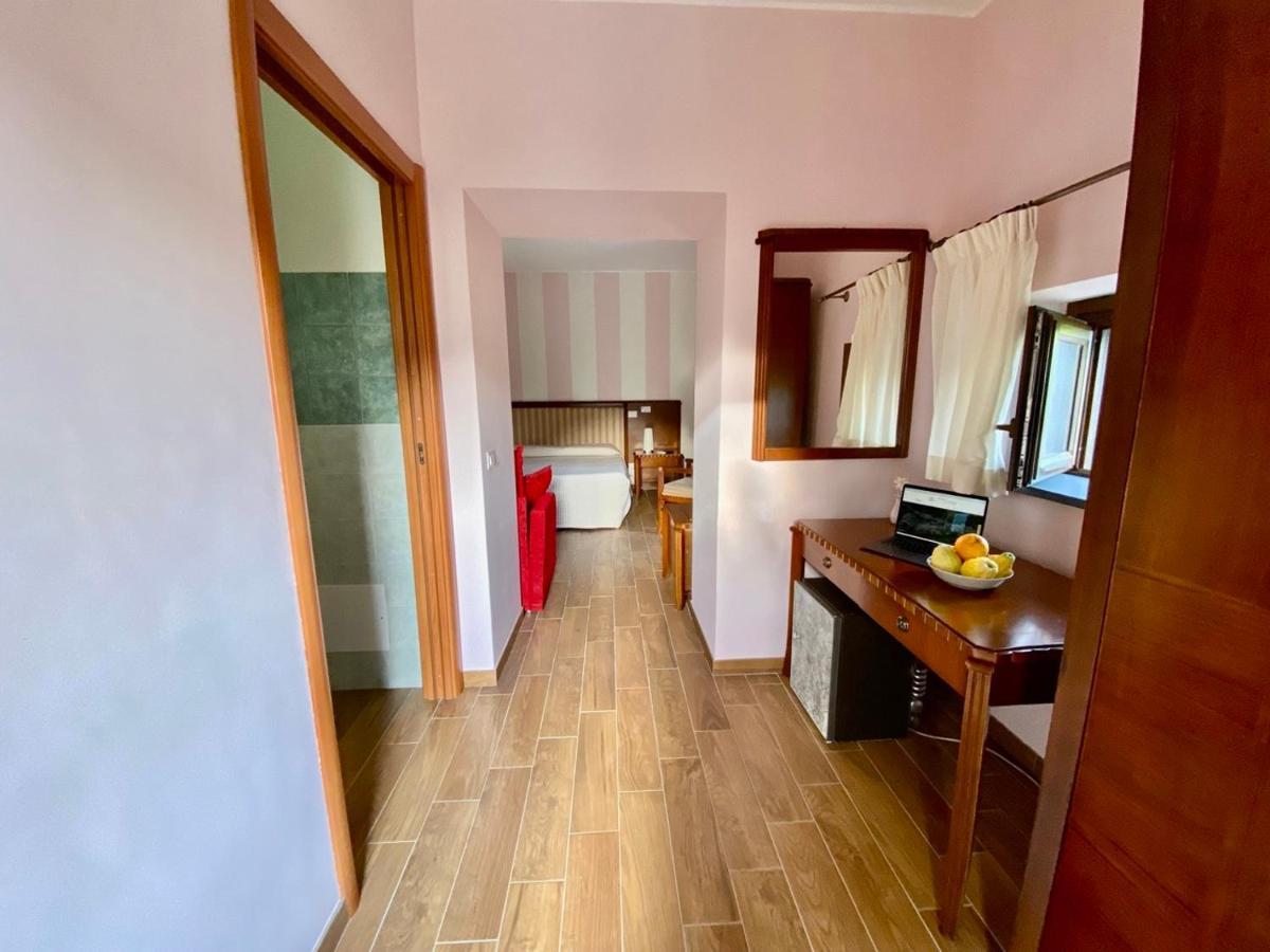 Hotel La Porta Delle Gole Motta Camastra Zewnętrze zdjęcie
