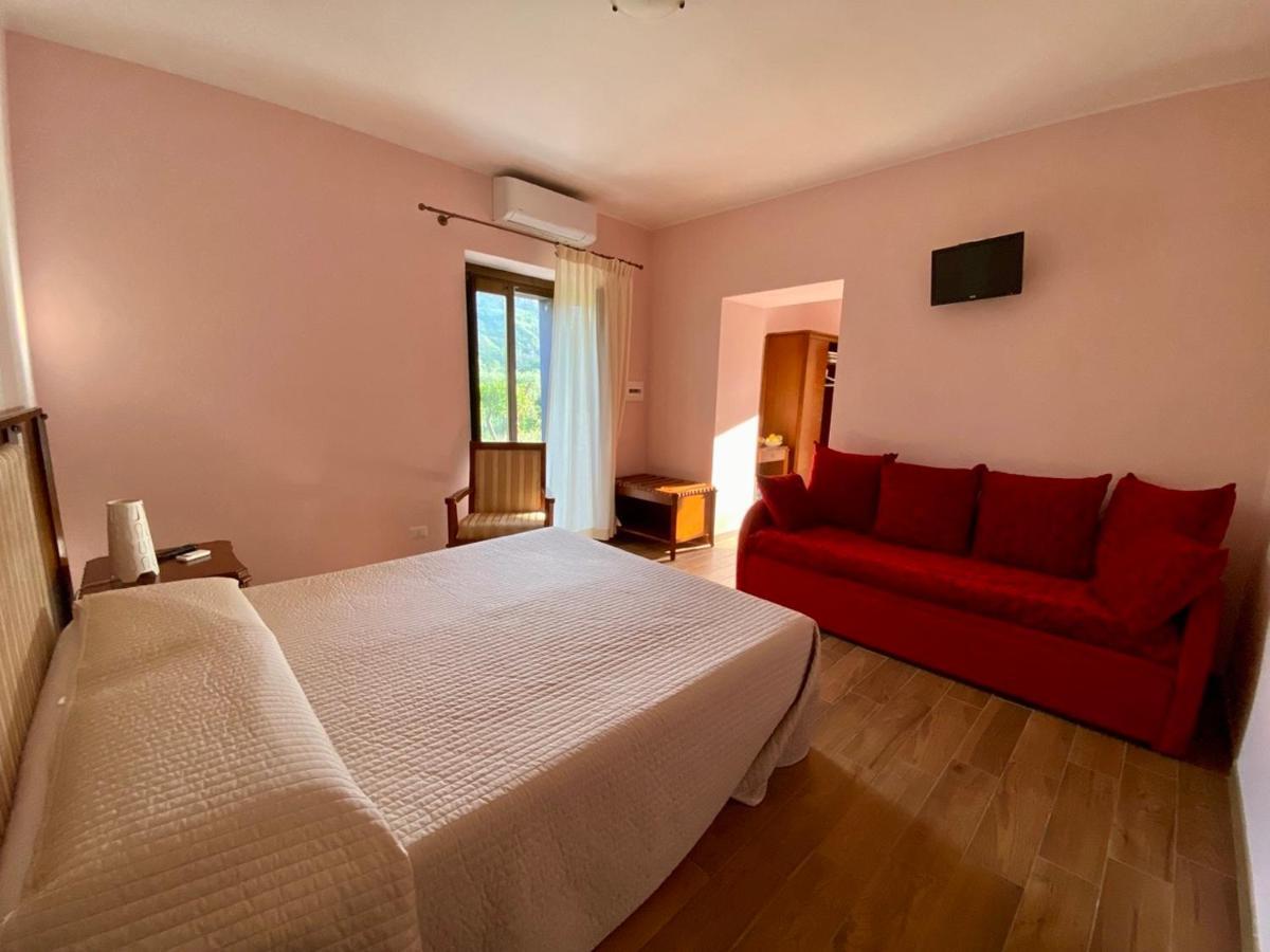 Hotel La Porta Delle Gole Motta Camastra Zewnętrze zdjęcie